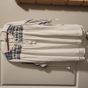 Embroidered dress/beach cover up